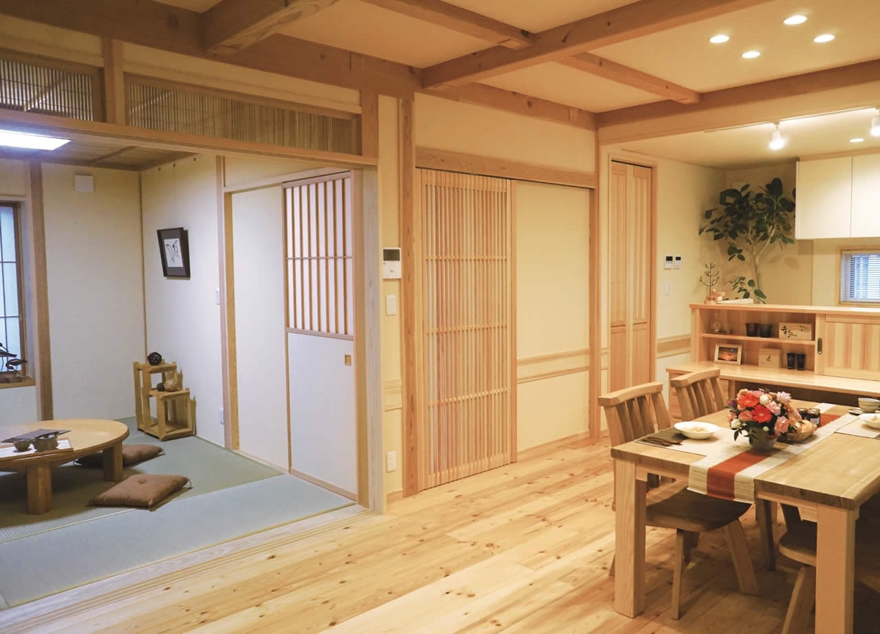 無垢材のやさしさを感じながら暮らせる住まいです。