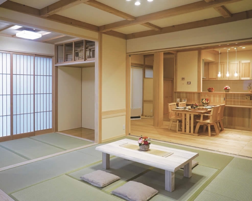 リビングからは、八海山の眺望を楽しめる間取りにこだわった家です。